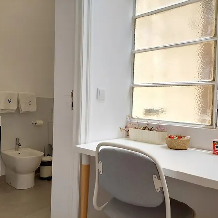 Estrela Charming Rooms 2 By Host-Point Lisbon Exterior photo