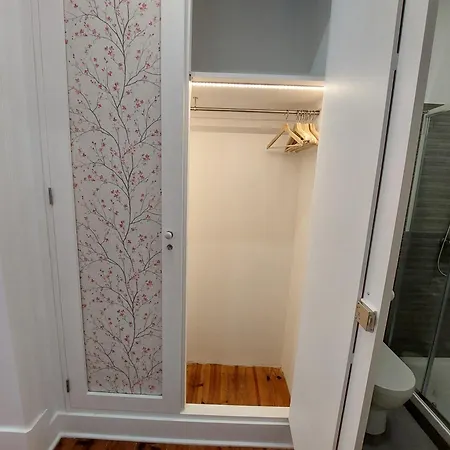 Estrela Charming Rooms 2 By Host-Point Lisbon Room photo